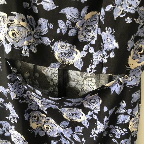 Forever21 Floral Mini Dress - Picture 2 of 6